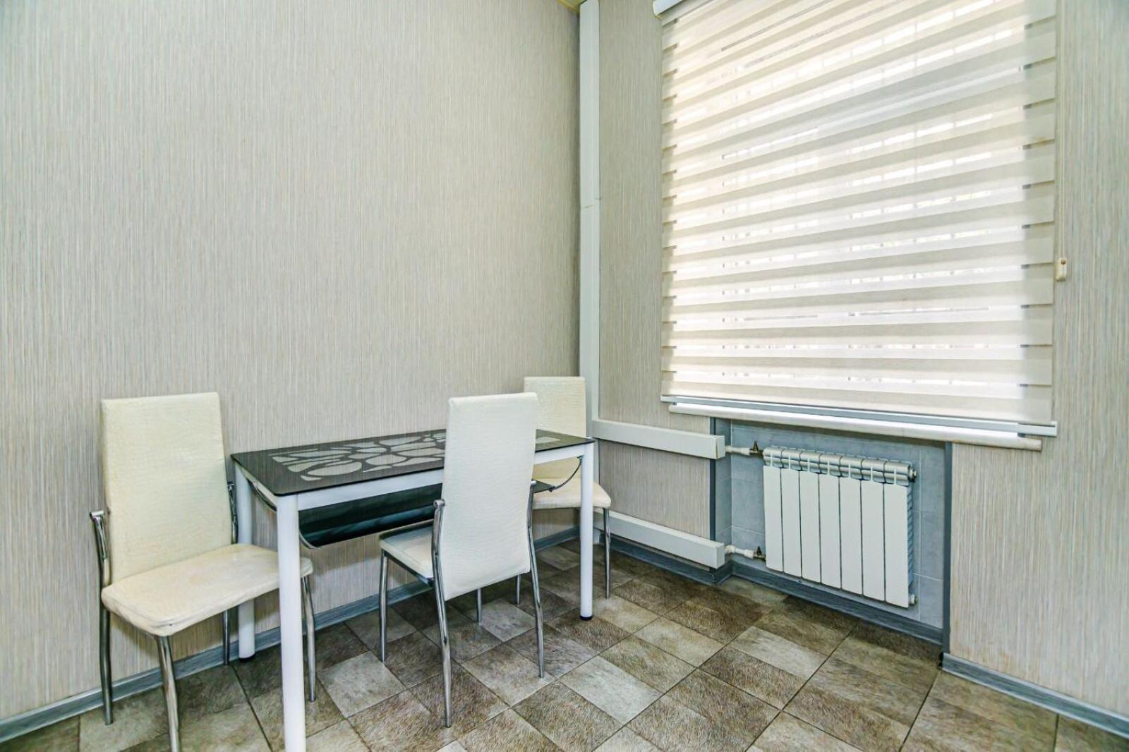 Azneft Square Deluxe Apartment Баку Екстериор снимка